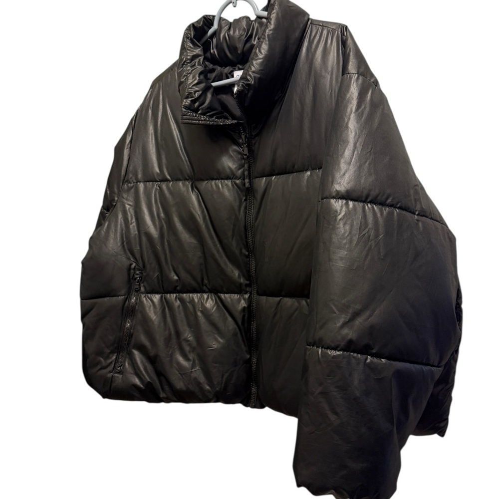 Old nevy men black Puffer Jacket in excellent condition